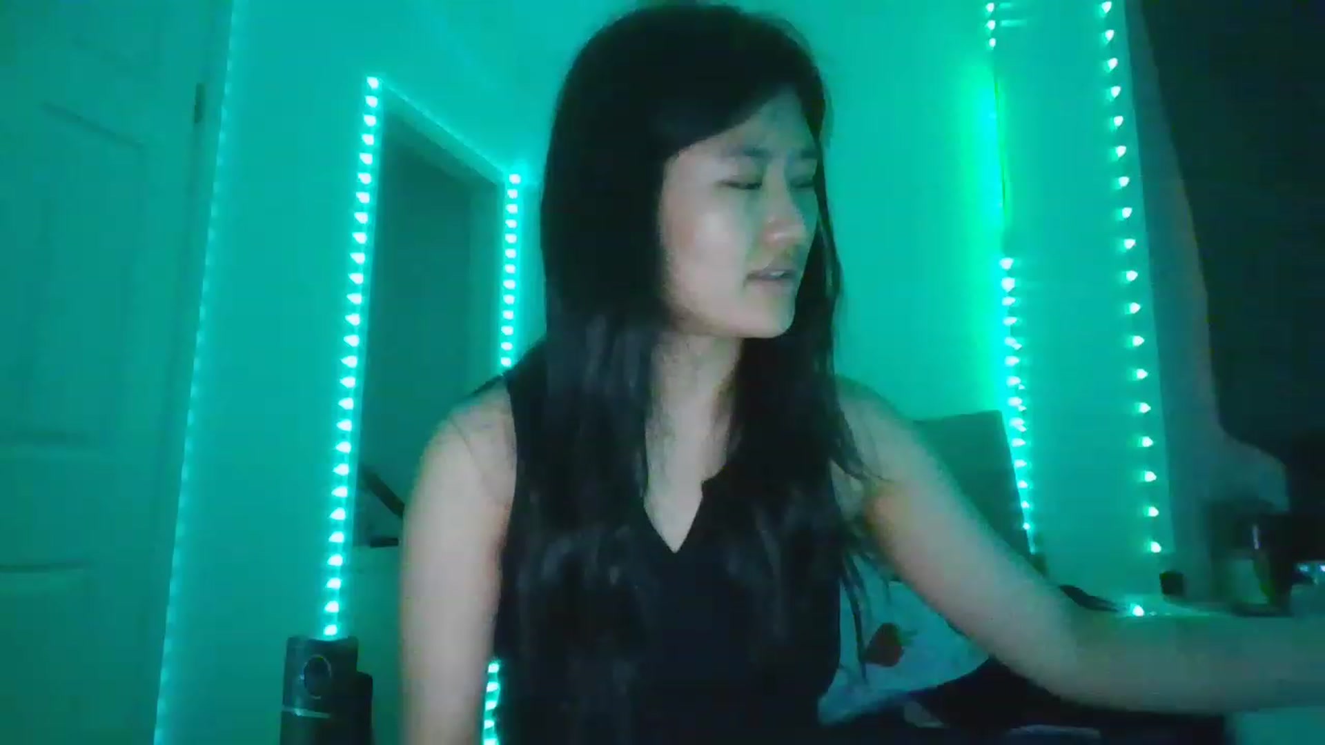 Gallery image thumbnail from Blazinazn420_'s myfreecams stream on, 01/08/2023, 02:23 image 15 of 20