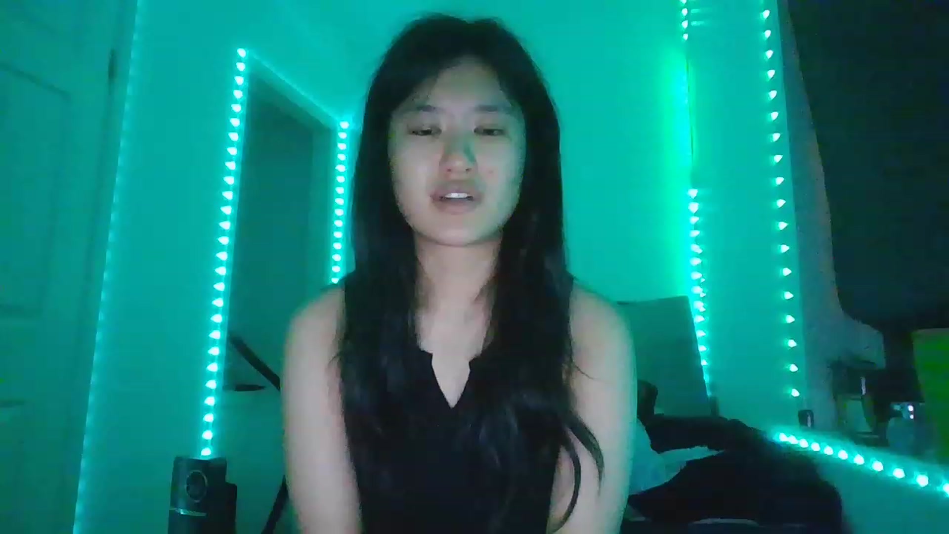 Gallery image thumbnail from Blazinazn420_'s myfreecams stream on, 01/08/2023, 02:23 image 19 of 20