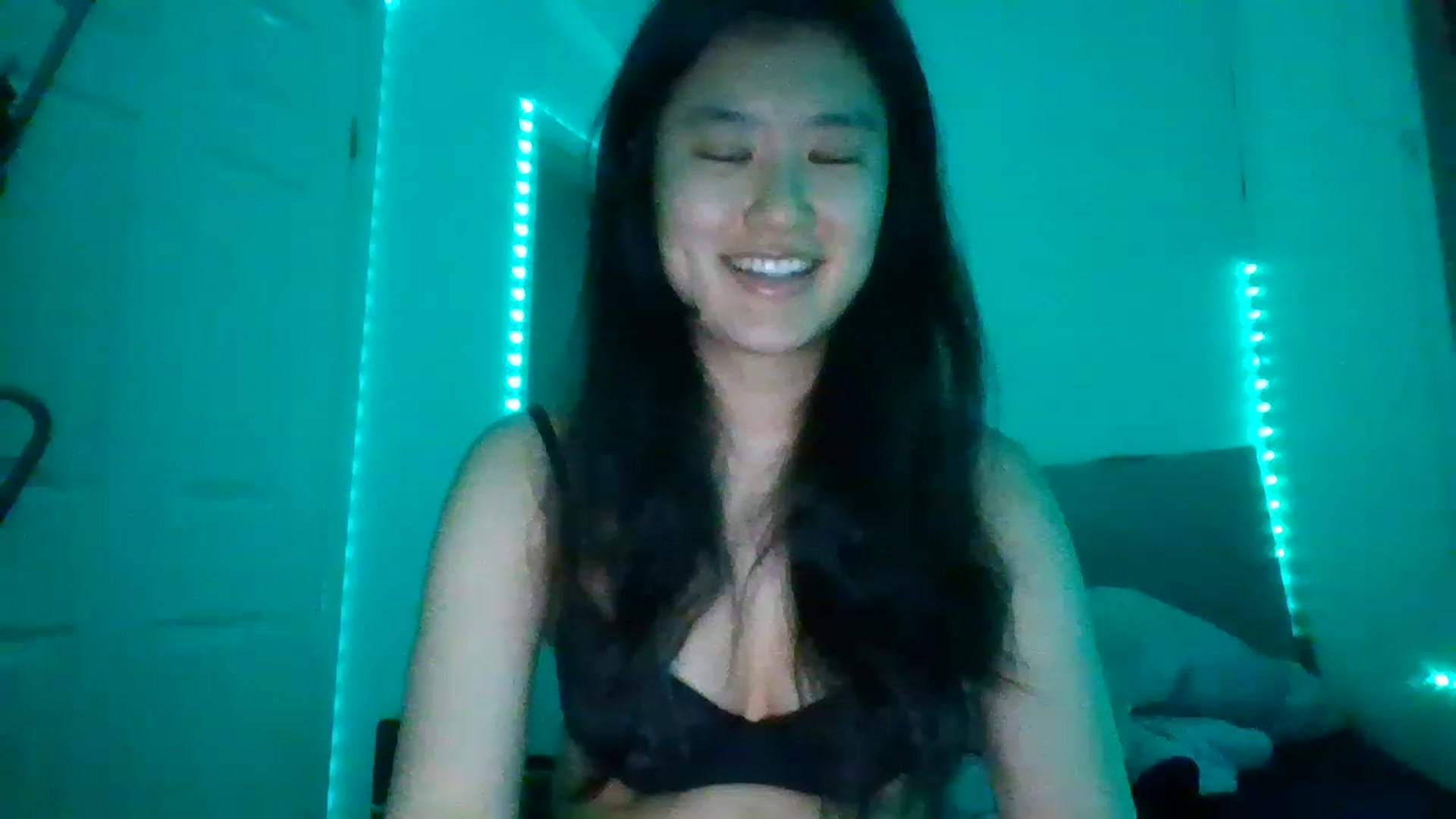 Gallery image thumbnail from Blazinazn420_'s myfreecams stream on, 01/20/2023, 19:19 image 16 of 20