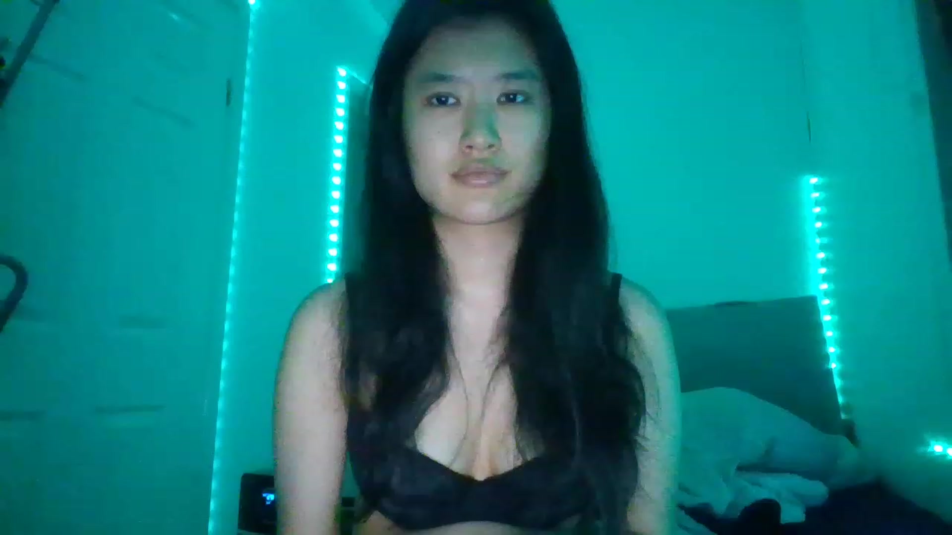 Gallery image thumbnail from Blazinazn420_'s myfreecams stream on, 01/20/2023, 19:19 image 14 of 20