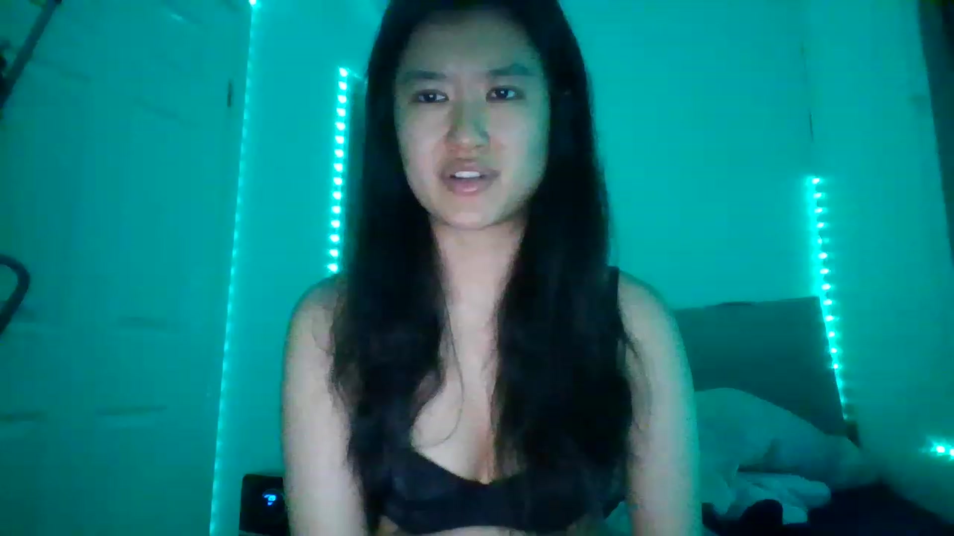 Gallery image thumbnail from Blazinazn420_'s myfreecams stream on, 01/20/2023, 19:19 image 10 of 20
