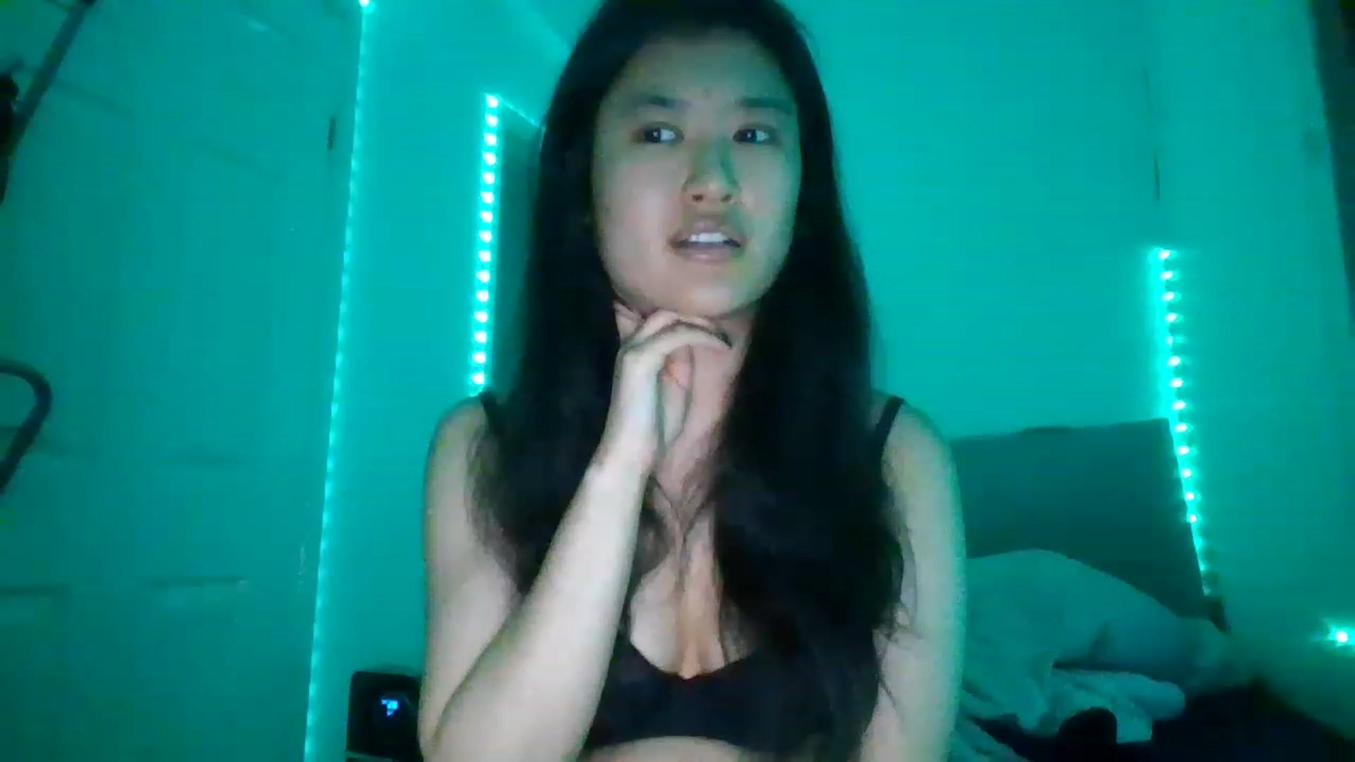 Gallery image thumbnail from Blazinazn420_'s myfreecams stream on, 01/20/2023, 19:19 image 17 of 20