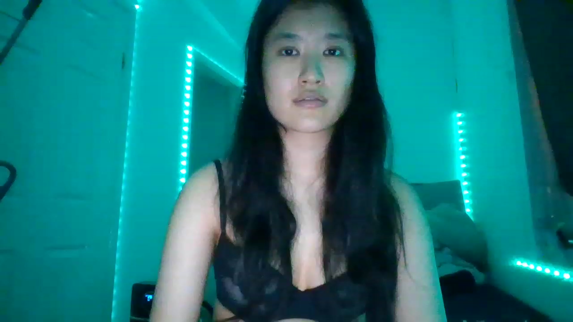 Gallery image thumbnail from Blazinazn420_'s myfreecams stream on, 01/20/2023, 20:20 image 14 of 20