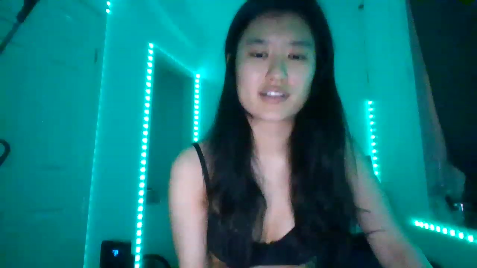 Gallery image thumbnail from Blazinazn420_'s myfreecams stream on, 01/20/2023, 20:20 image 17 of 20