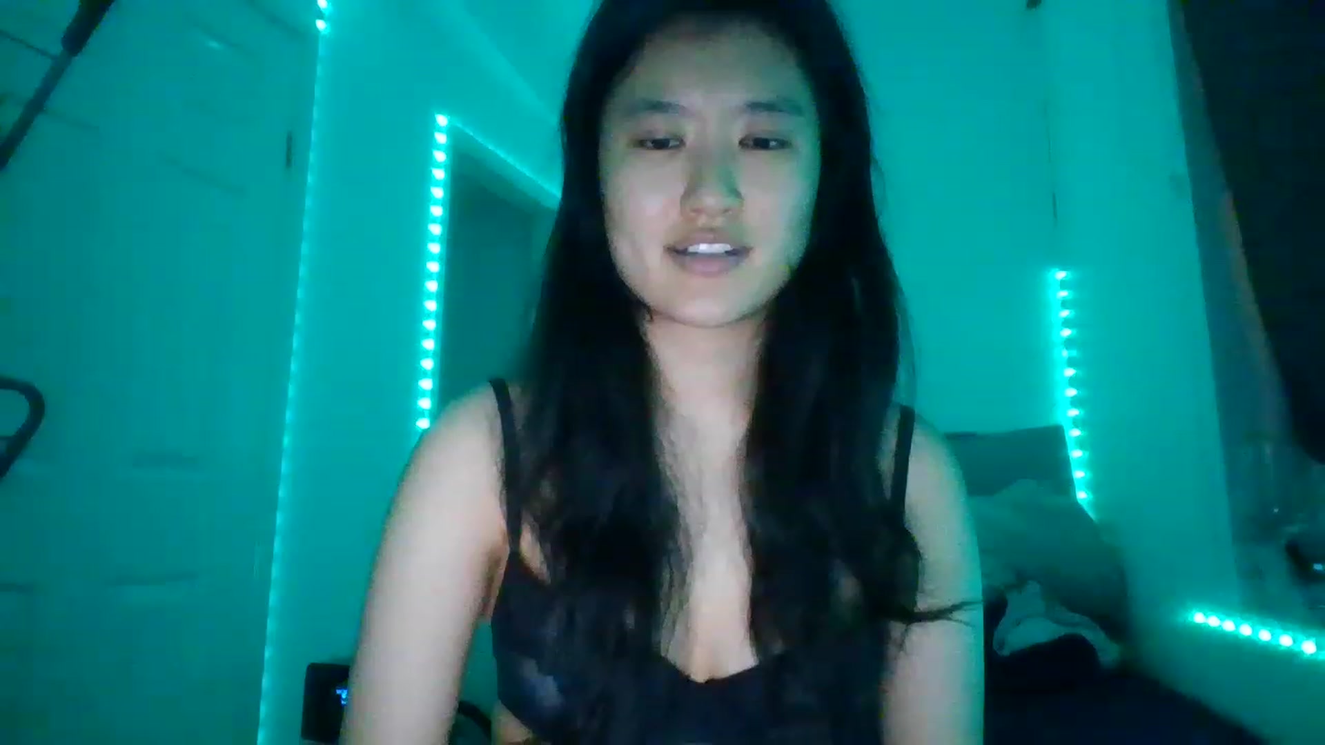 Gallery image thumbnail from Blazinazn420_'s myfreecams stream on, 01/20/2023, 20:20 image 10 of 20