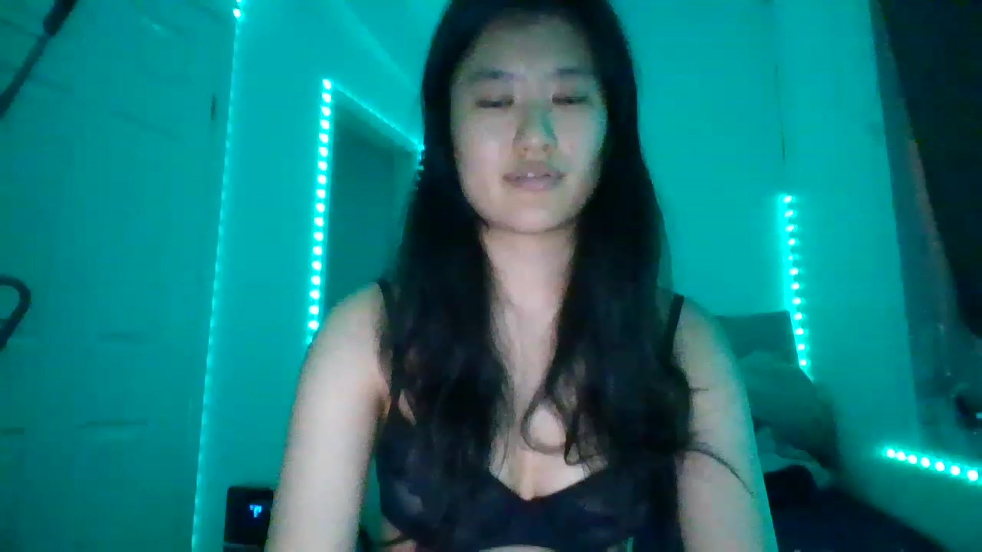 Gallery image thumbnail from Blazinazn420_'s myfreecams stream on, 01/20/2023, 20:20 image 8 of 20