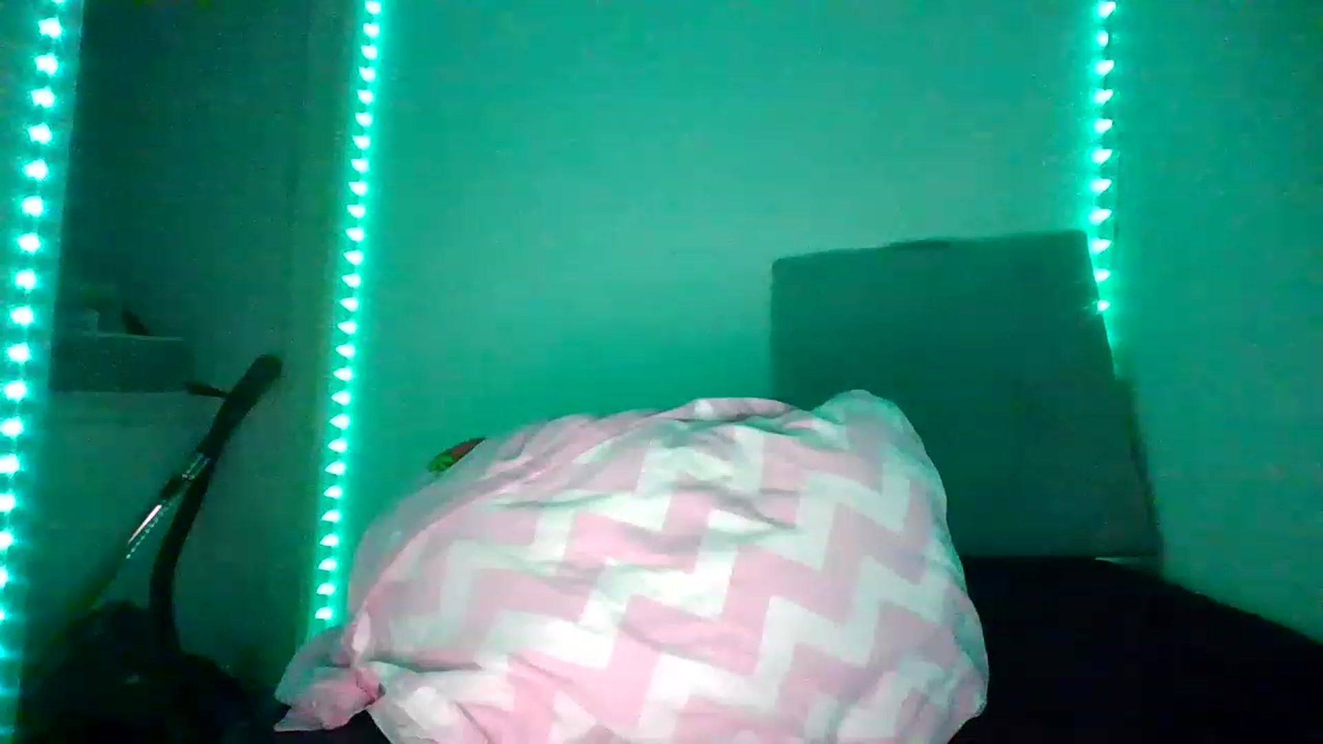 Gallery image thumbnail from Blazinazn420_'s myfreecams stream on, 01/31/2023, 05:15 image 11 of 20