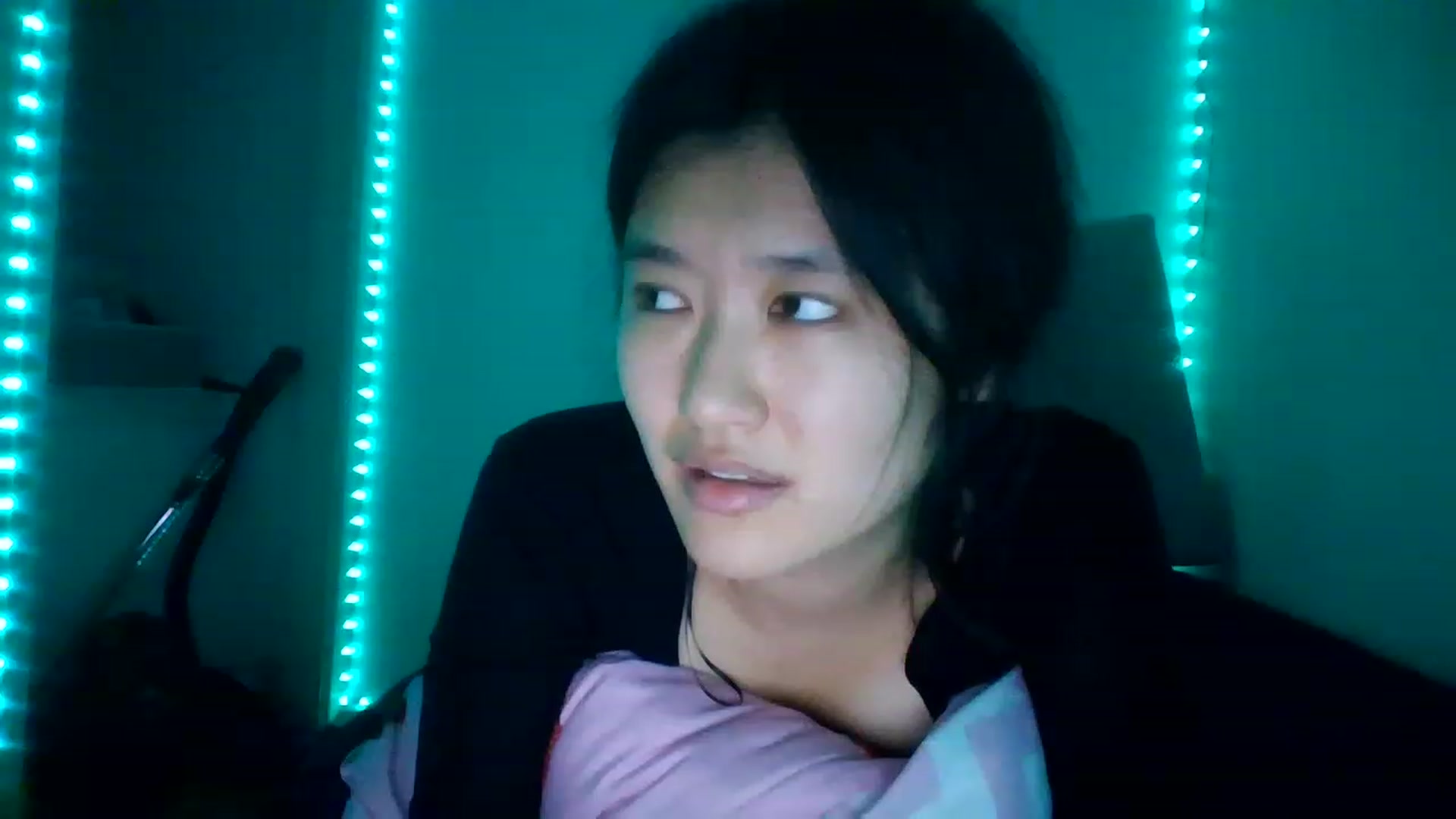 Gallery image thumbnail from Blazinazn420_'s myfreecams stream on, 01/31/2023, 05:15 image 4 of 20