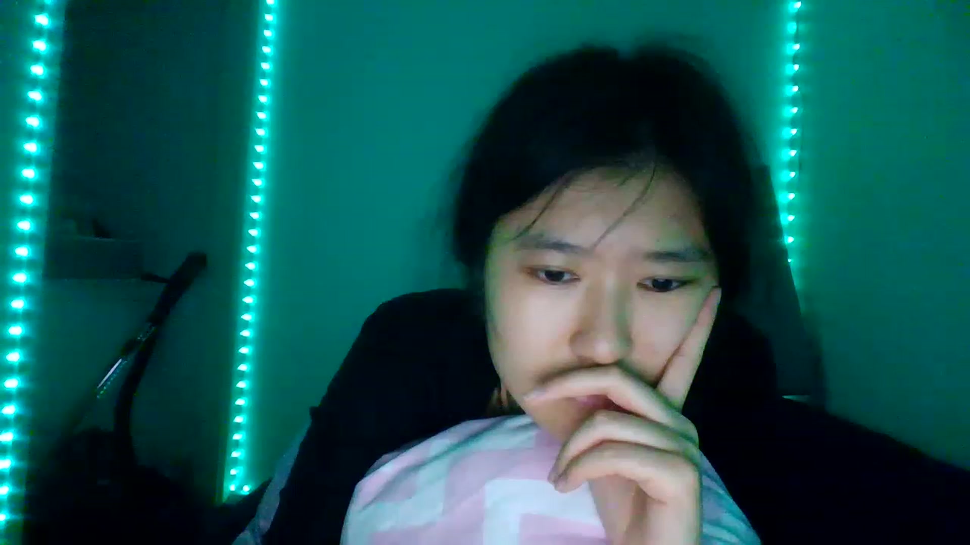 Gallery image thumbnail from Blazinazn420_'s myfreecams stream on, 01/31/2023, 05:15 image 6 of 20