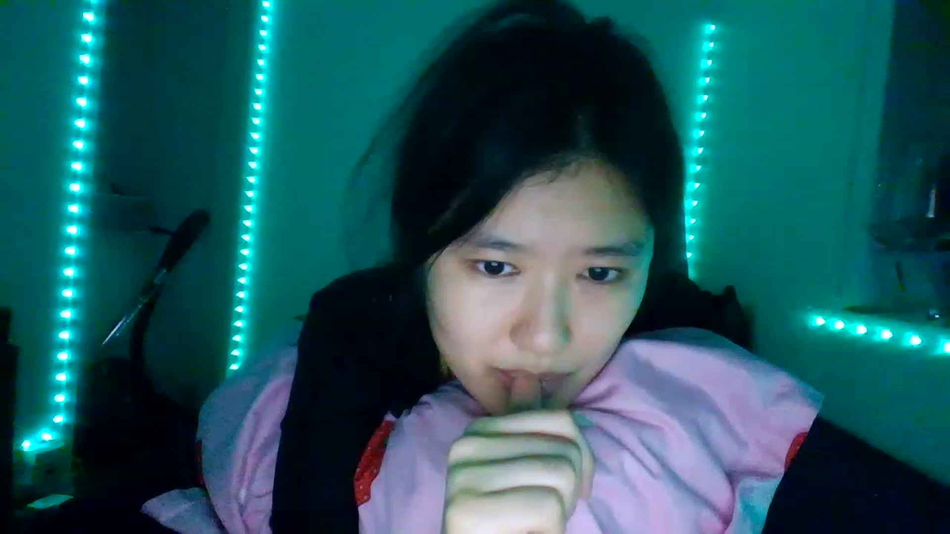 Gallery image thumbnail from Blazinazn420_'s myfreecams stream on, 01/31/2023, 06:06 image 2 of 20