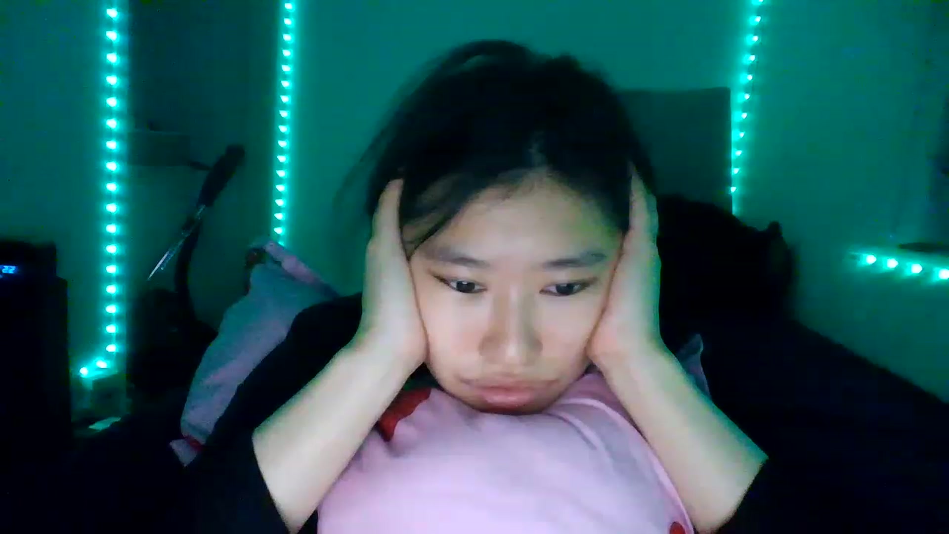 Gallery image thumbnail from Blazinazn420_'s myfreecams stream on, 01/31/2023, 06:06 image 14 of 20
