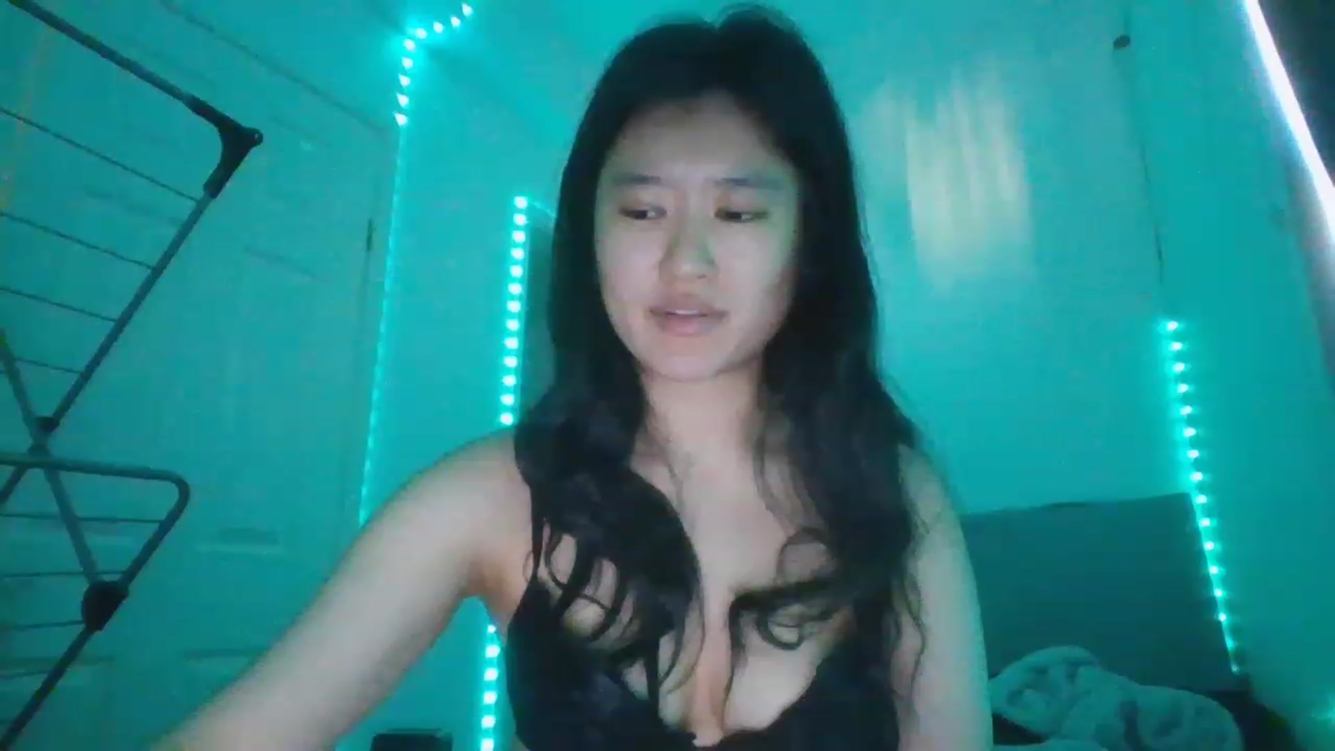 Gallery image thumbnail from Blazinazn420_'s myfreecams stream on, 02/06/2023, 11:03 image 8 of 20