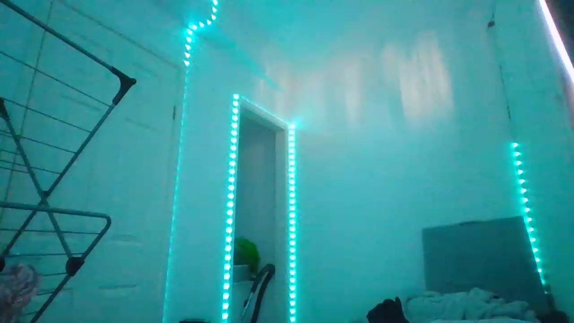 Gallery image thumbnail from Blazinazn420_'s myfreecams stream on, 02/06/2023, 11:52 image 2 of 20