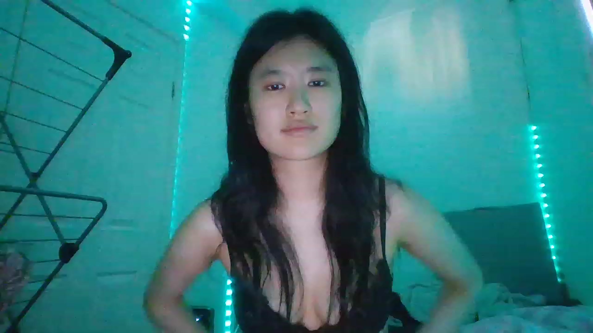 Gallery image thumbnail from Blazinazn420_'s myfreecams stream on, 02/06/2023, 13:19 image 13 of 20