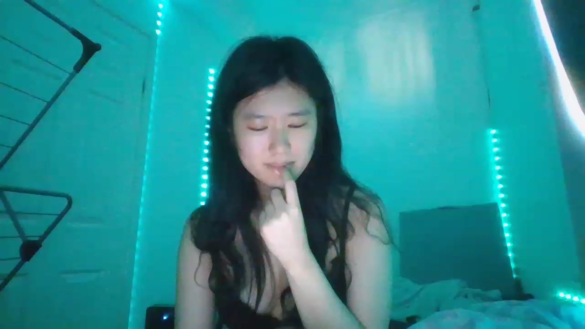 Gallery image thumbnail from Blazinazn420_'s myfreecams stream on, 02/06/2023, 13:19 image 10 of 20