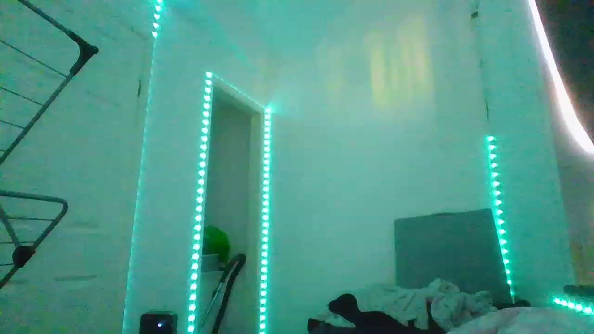 Gallery image thumbnail from Blazinazn420_'s myfreecams stream on, 02/06/2023, 14:23 image 20 of 20