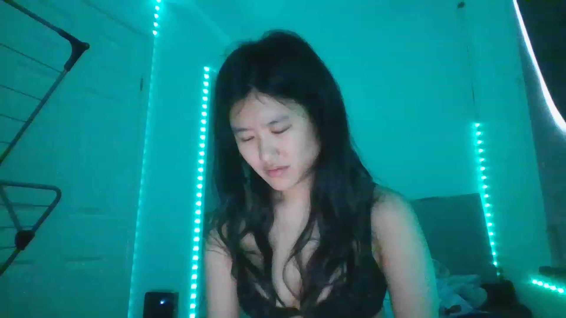 Gallery image thumbnail from Blazinazn420_'s myfreecams stream on, 02/06/2023, 17:01 image 18 of 20