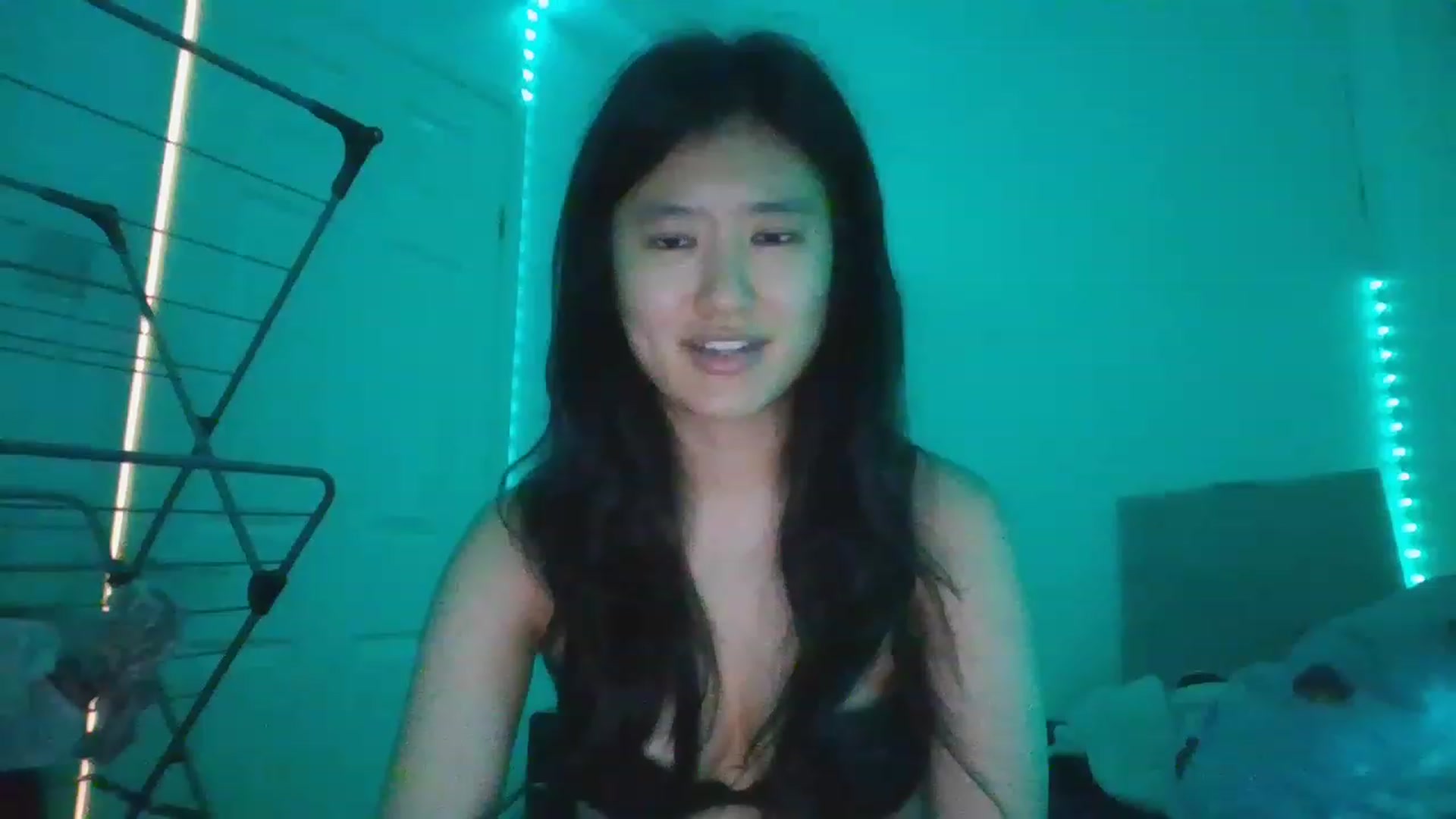 Gallery image thumbnail from Blazinazn420_'s myfreecams stream on, 02/06/2023, 18:05 image 1 of 20
