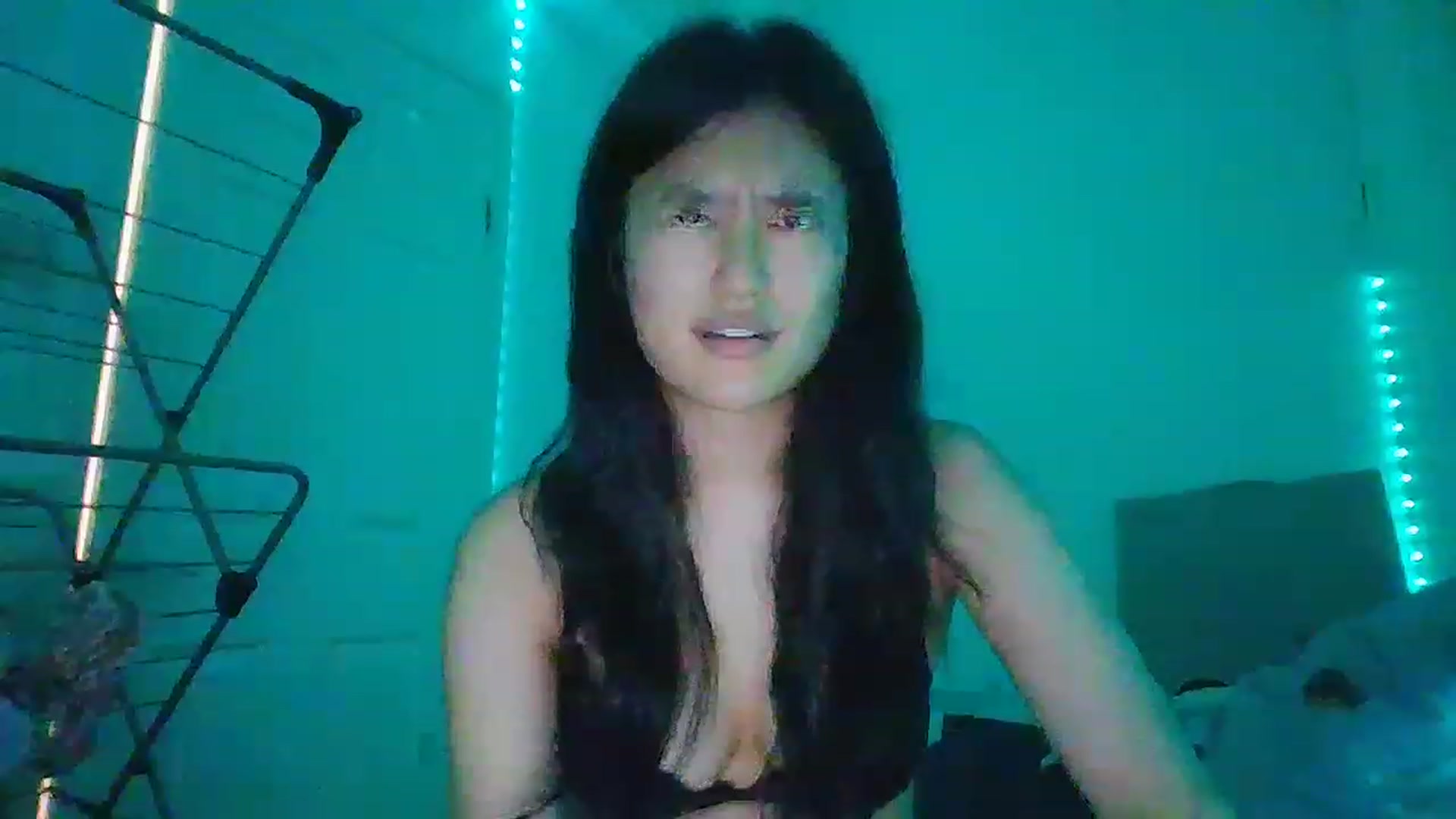 Gallery image thumbnail from Blazinazn420_'s myfreecams stream on, 02/06/2023, 18:05 image 17 of 20