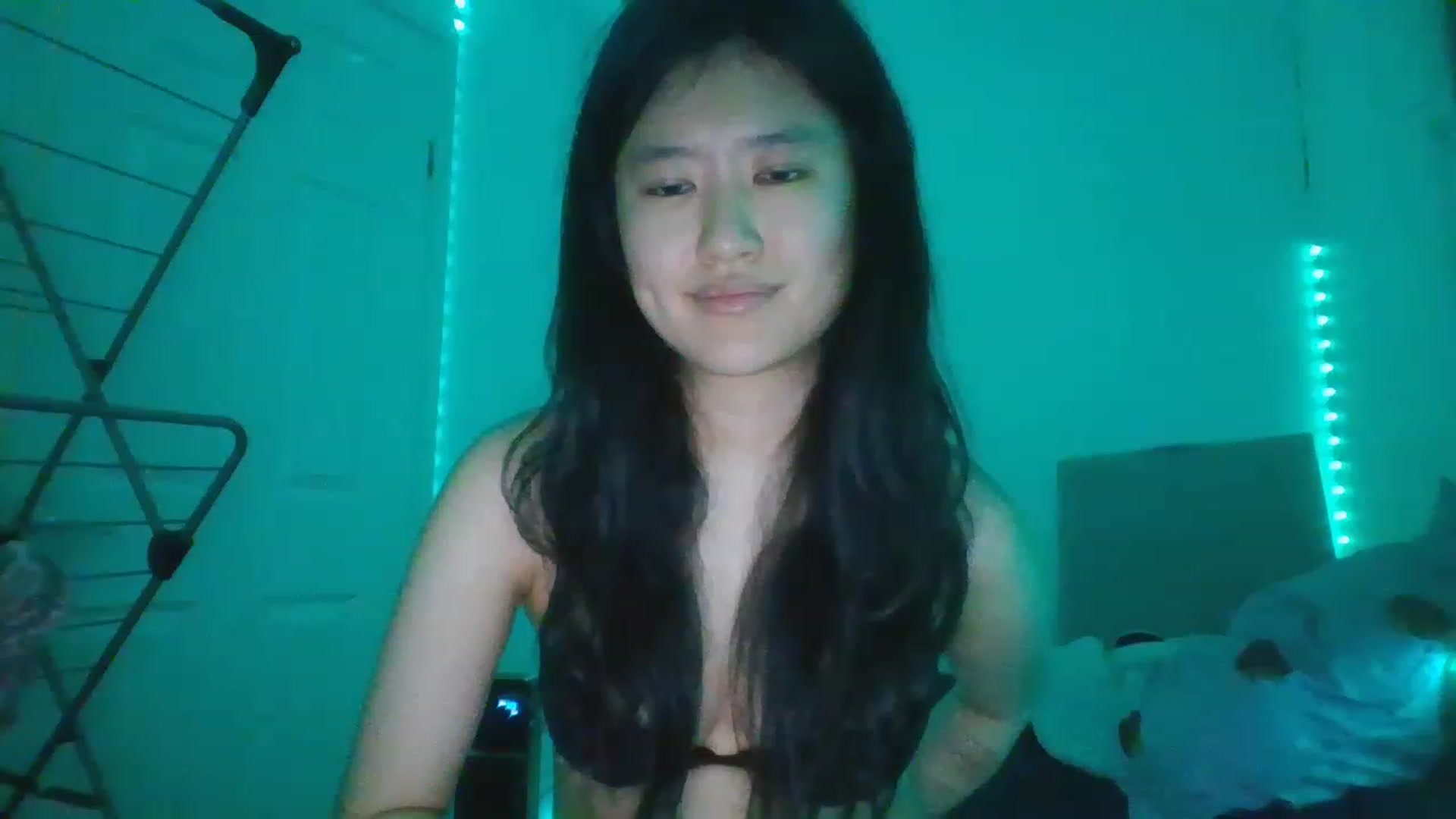 Gallery image thumbnail from Blazinazn420_'s myfreecams stream on, 02/06/2023, 19:46 image 14 of 20