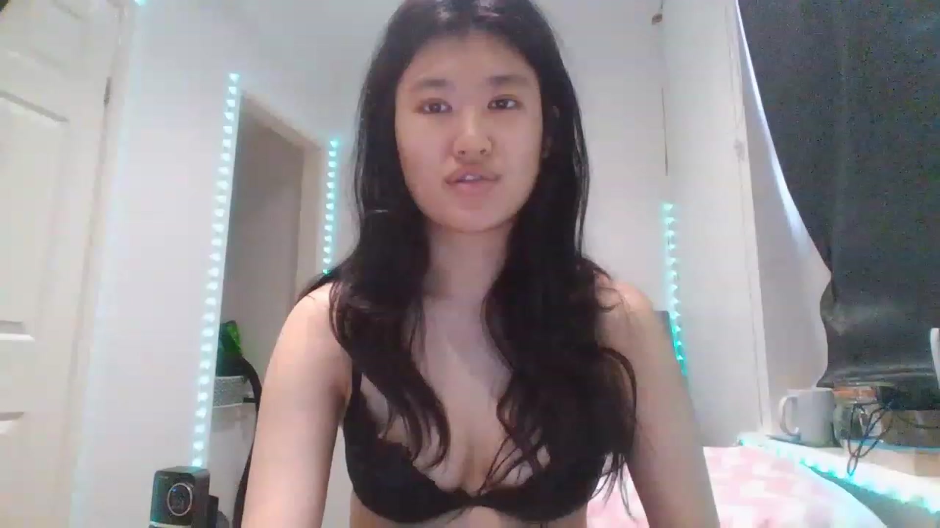 Gallery image thumbnail from Blazinazn420_'s myfreecams stream on, 02/09/2023, 08:36 image 18 of 20