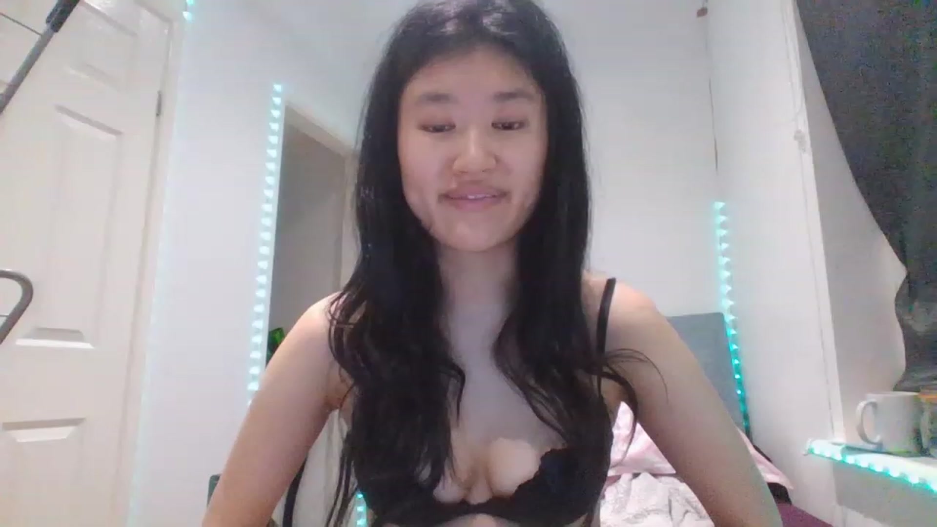 Gallery image thumbnail from Blazinazn420_'s myfreecams stream on, 02/09/2023, 08:36 image 10 of 20