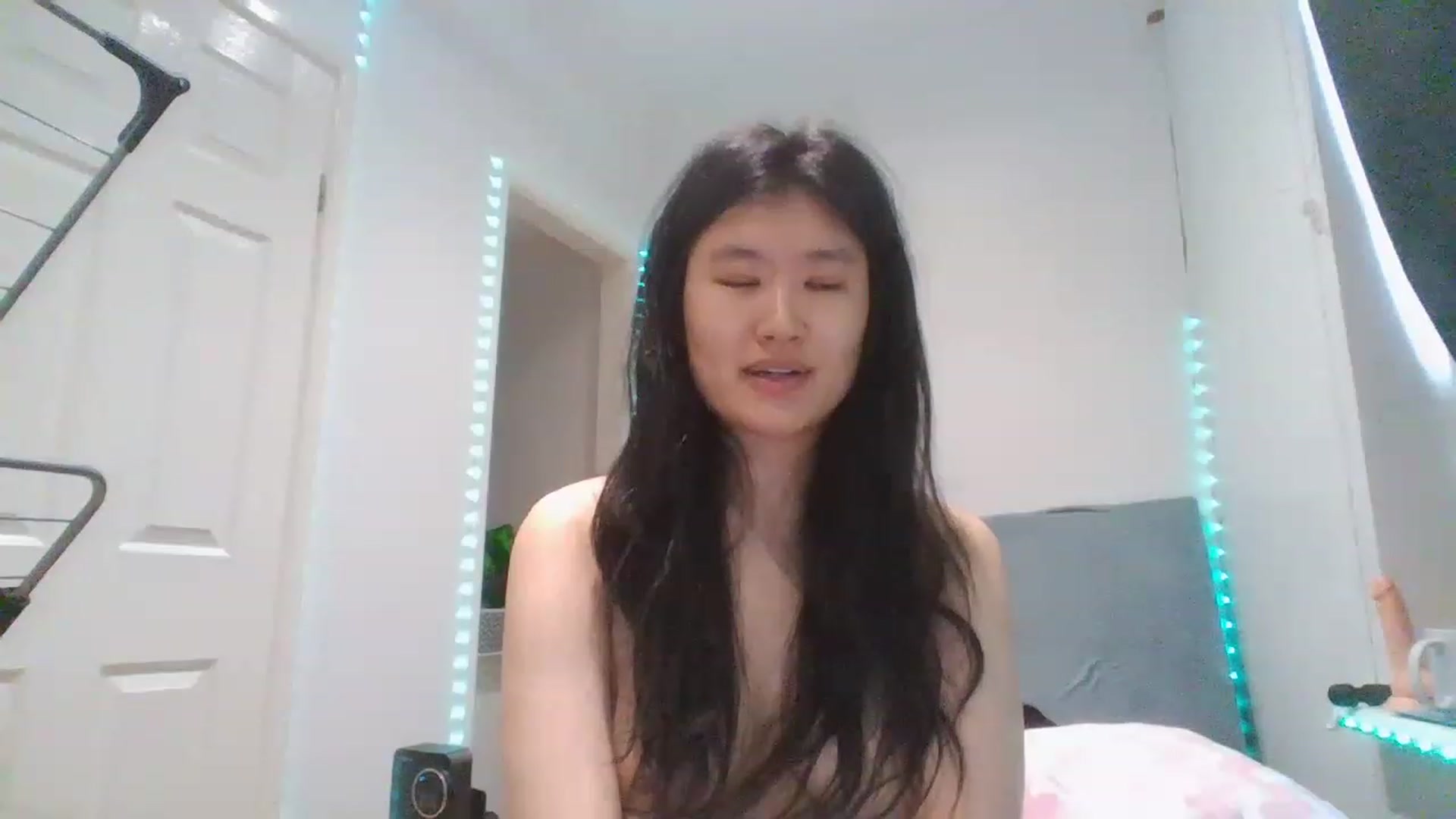 Gallery image thumbnail from Blazinazn420_'s myfreecams stream on, 02/09/2023, 10:10 image 10 of 20