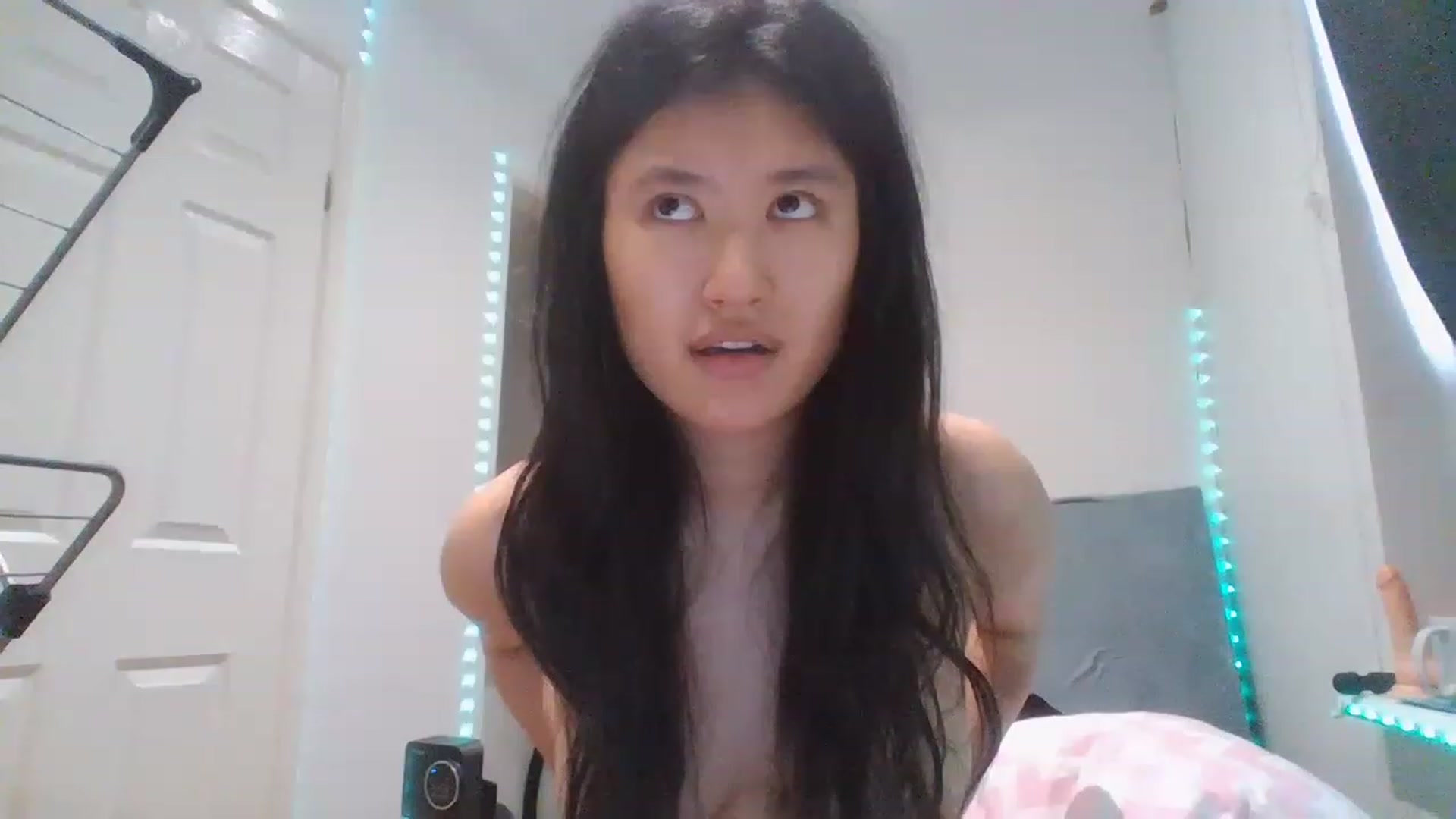 Gallery image thumbnail from Blazinazn420_'s myfreecams stream on, 02/09/2023, 10:10 image 18 of 20