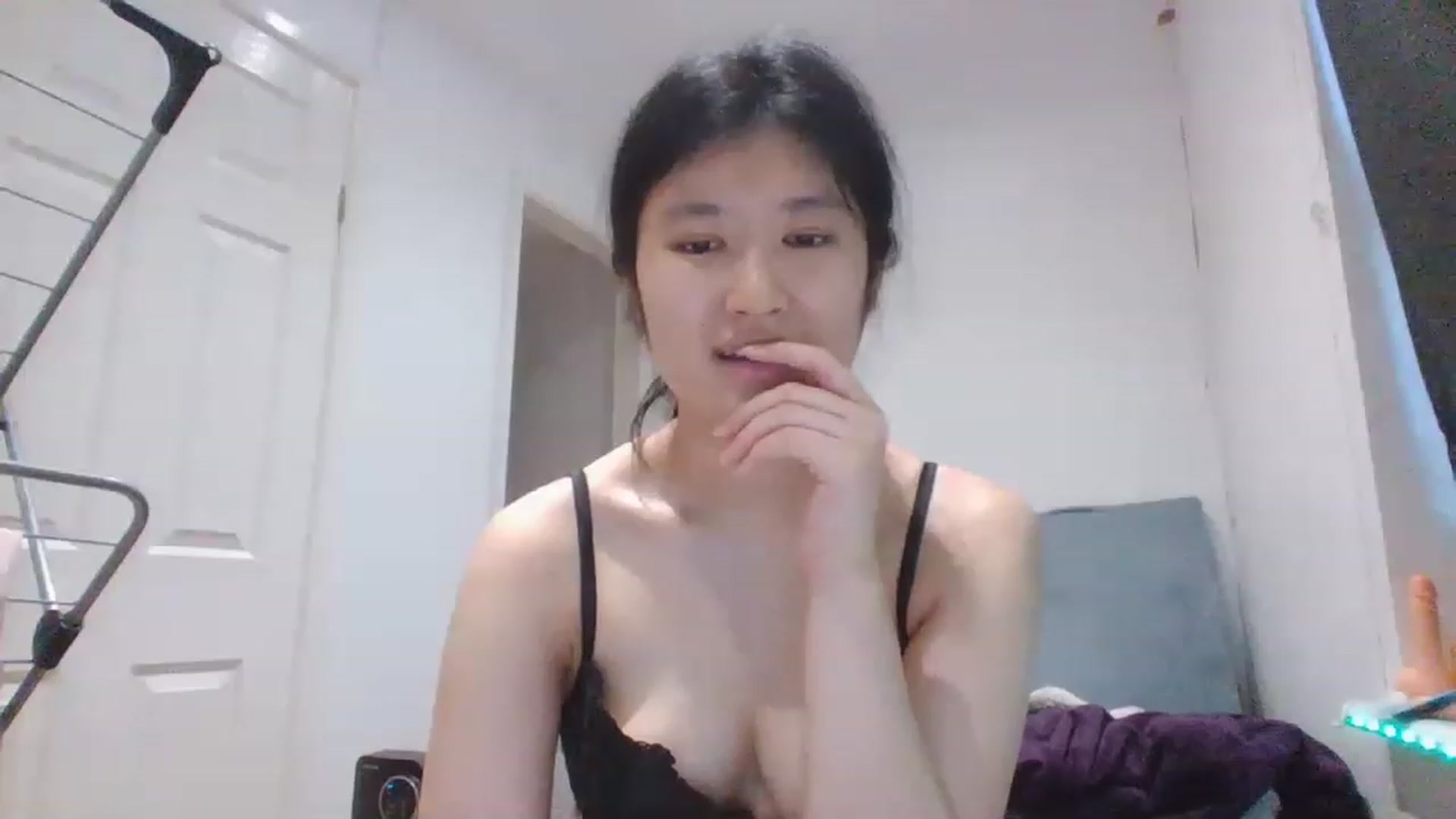 Gallery image thumbnail from Blazinazn420_'s myfreecams stream on, 02/11/2023, 17:18 image 8 of 20