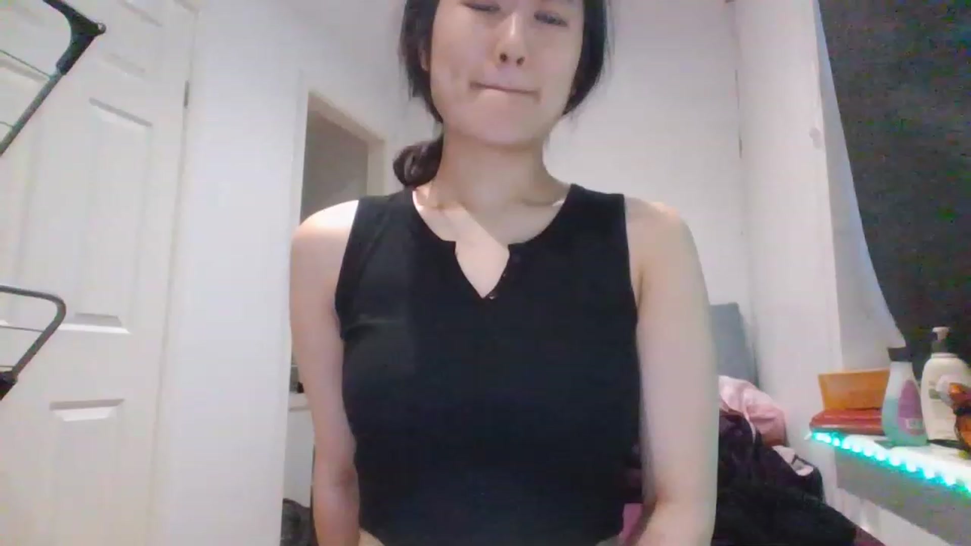 Gallery image thumbnail from Blazinazn420_'s myfreecams stream on, 02/23/2023, 17:47 image 17 of 20