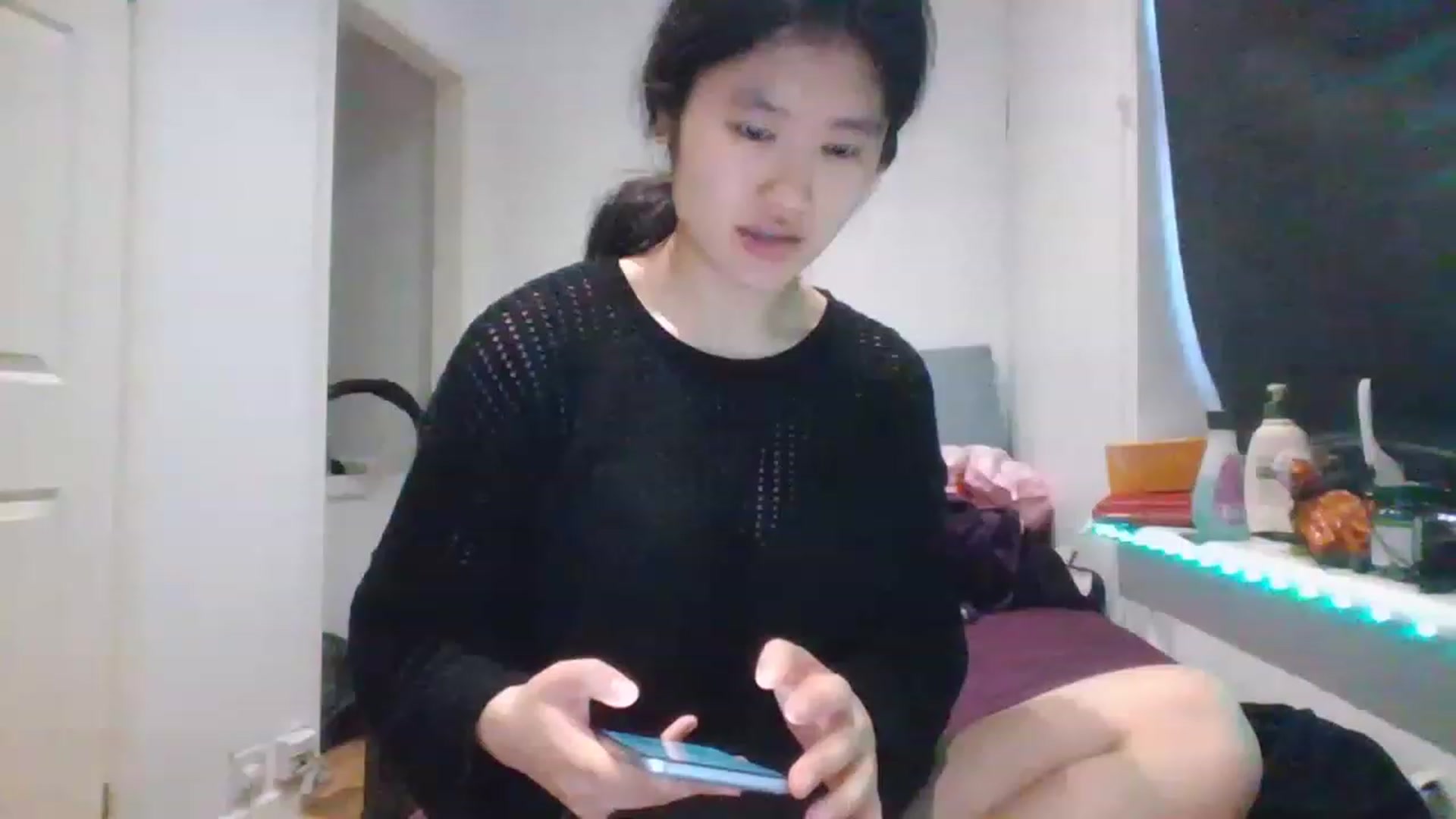 Gallery image thumbnail from Blazinazn420_'s myfreecams stream on, 02/23/2023, 17:47 image 8 of 20