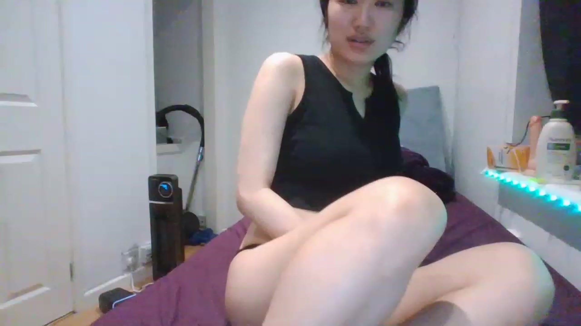 Gallery image thumbnail from Blazinazn420_'s myfreecams stream on, 02/27/2023, 22:49 image 3 of 20