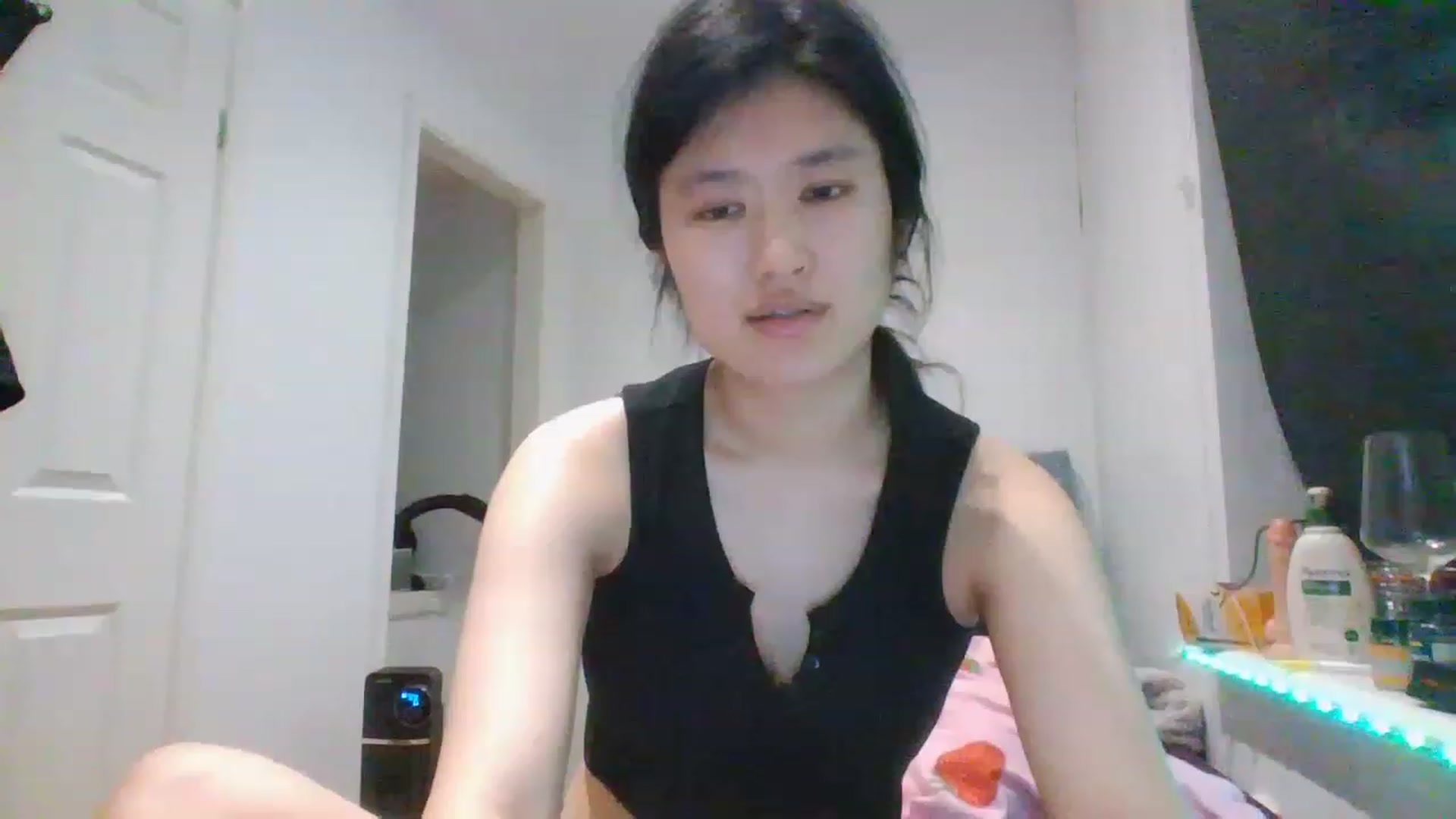 Gallery image thumbnail from Blazinazn420_'s myfreecams stream on, 02/27/2023, 23:46 image 6 of 20