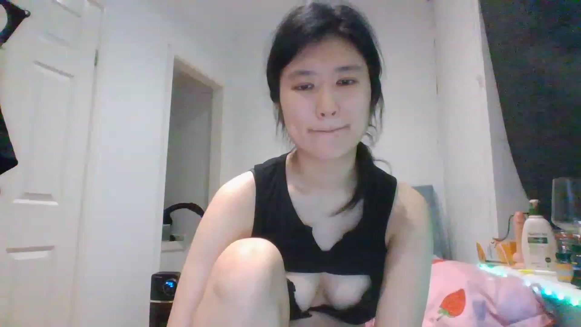Gallery image thumbnail from Blazinazn420_'s myfreecams stream on, 02/27/2023, 23:46 image 5 of 20