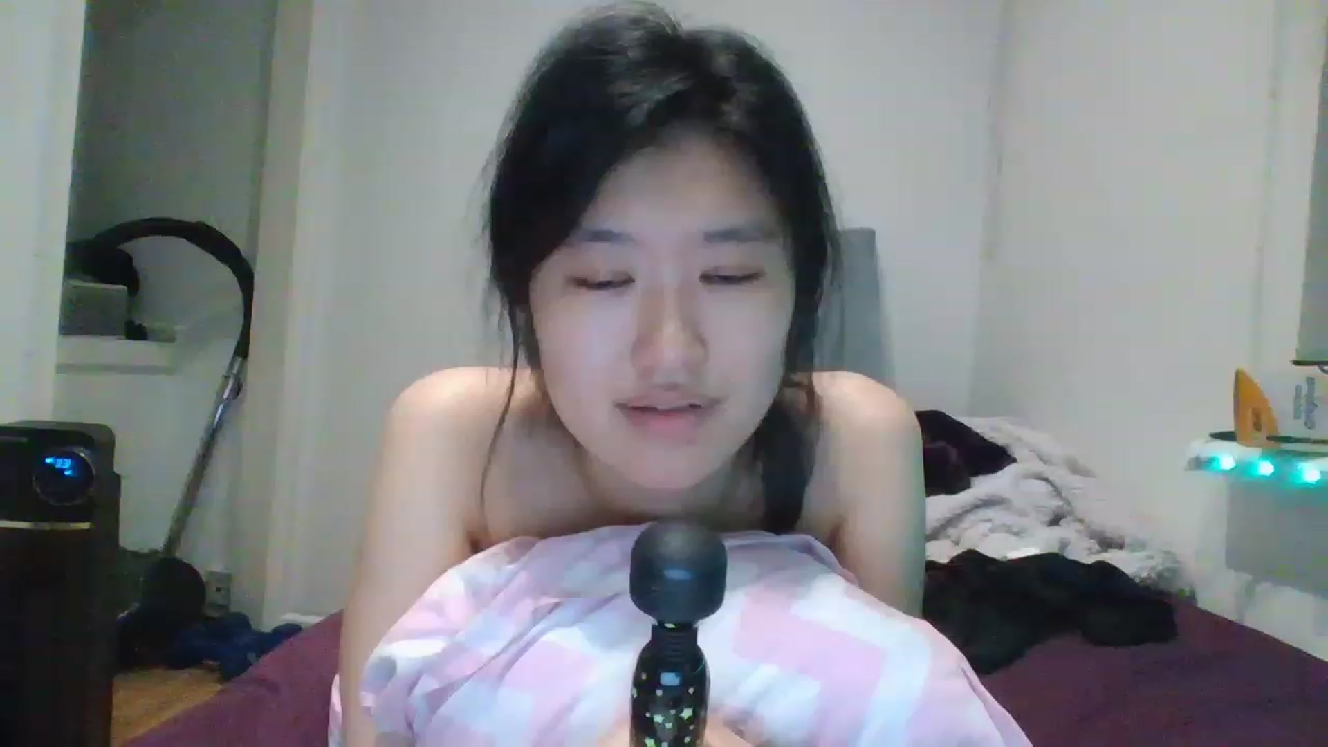 Gallery image thumbnail from Blazinazn420_'s myfreecams stream on, 02/28/2023, 06:02 image 14 of 20