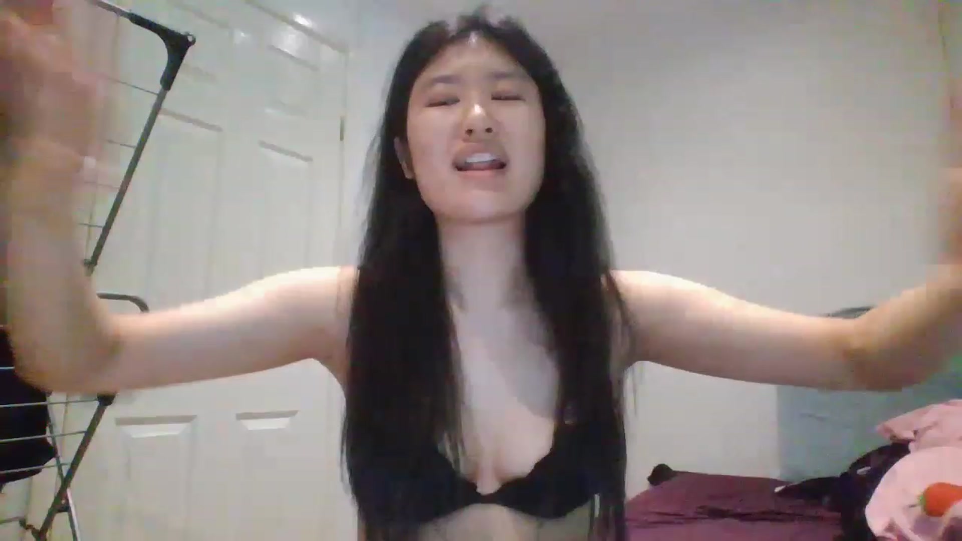 Gallery image thumbnail from Blazinazn420_'s myfreecams stream on, 03/01/2023, 05:03 image 18 of 20