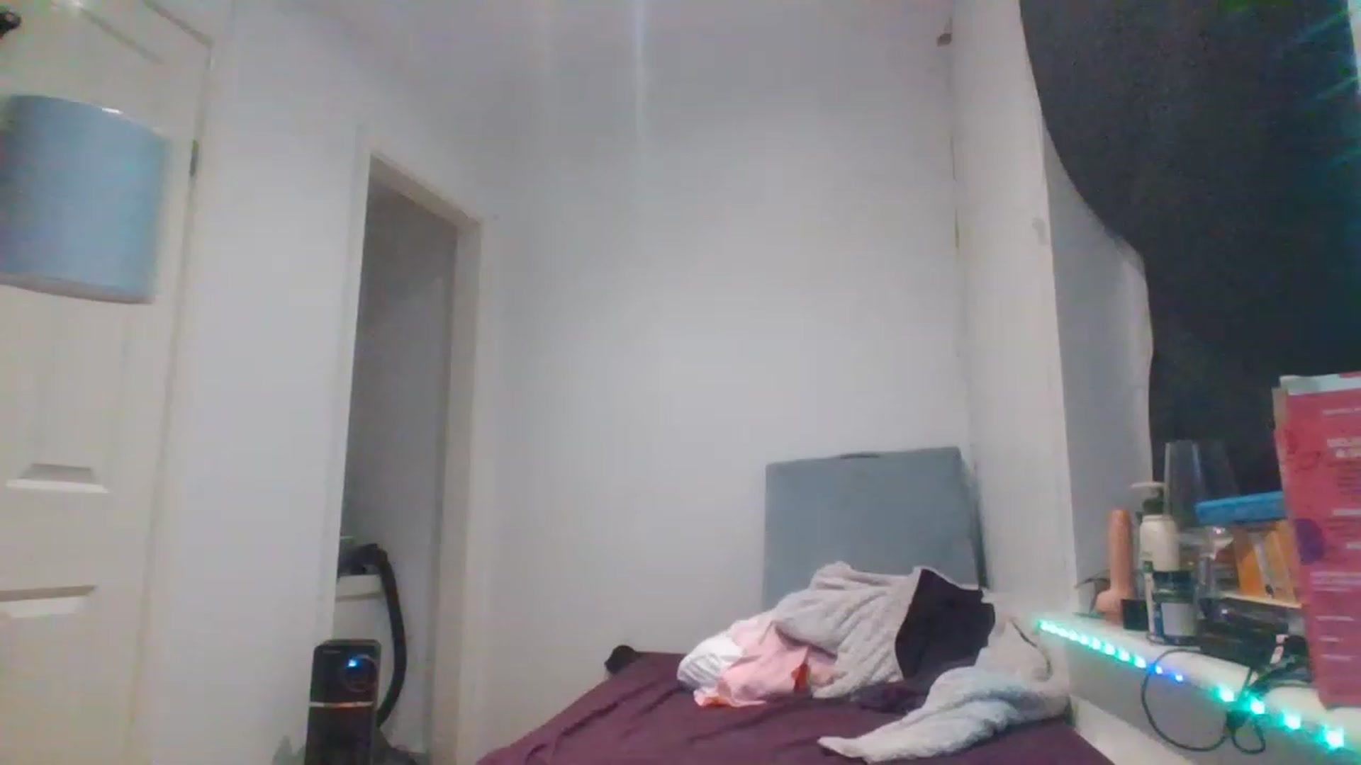 Gallery image thumbnail from Blazinazn420_'s myfreecams stream on, 03/02/2023, 21:57 image 5 of 20