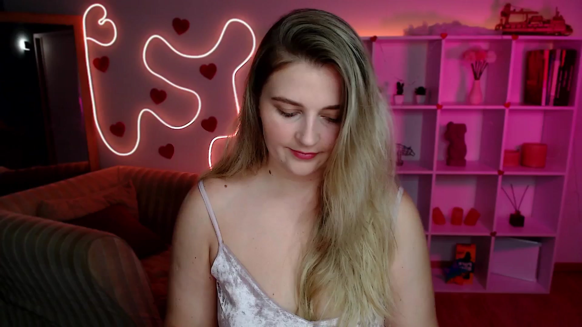 Gallery image thumbnail from Bless_Ass's myfreecams stream on, 08/04/2025, 12:22 image 2 of 20