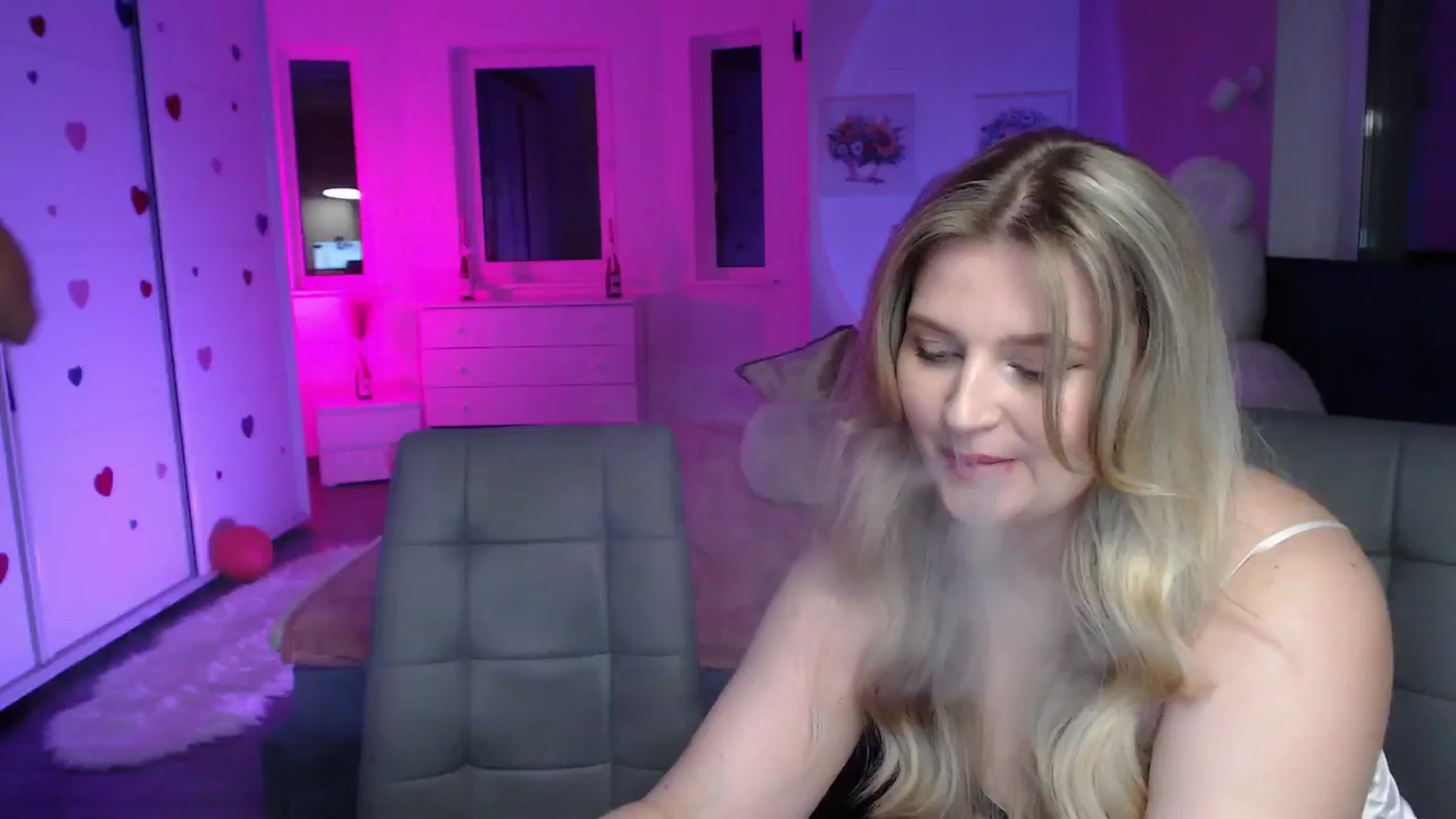 Gallery image thumbnail from Bless_Ass's myfreecams stream on, 10/12/2025, 14:39 image 4 of 20