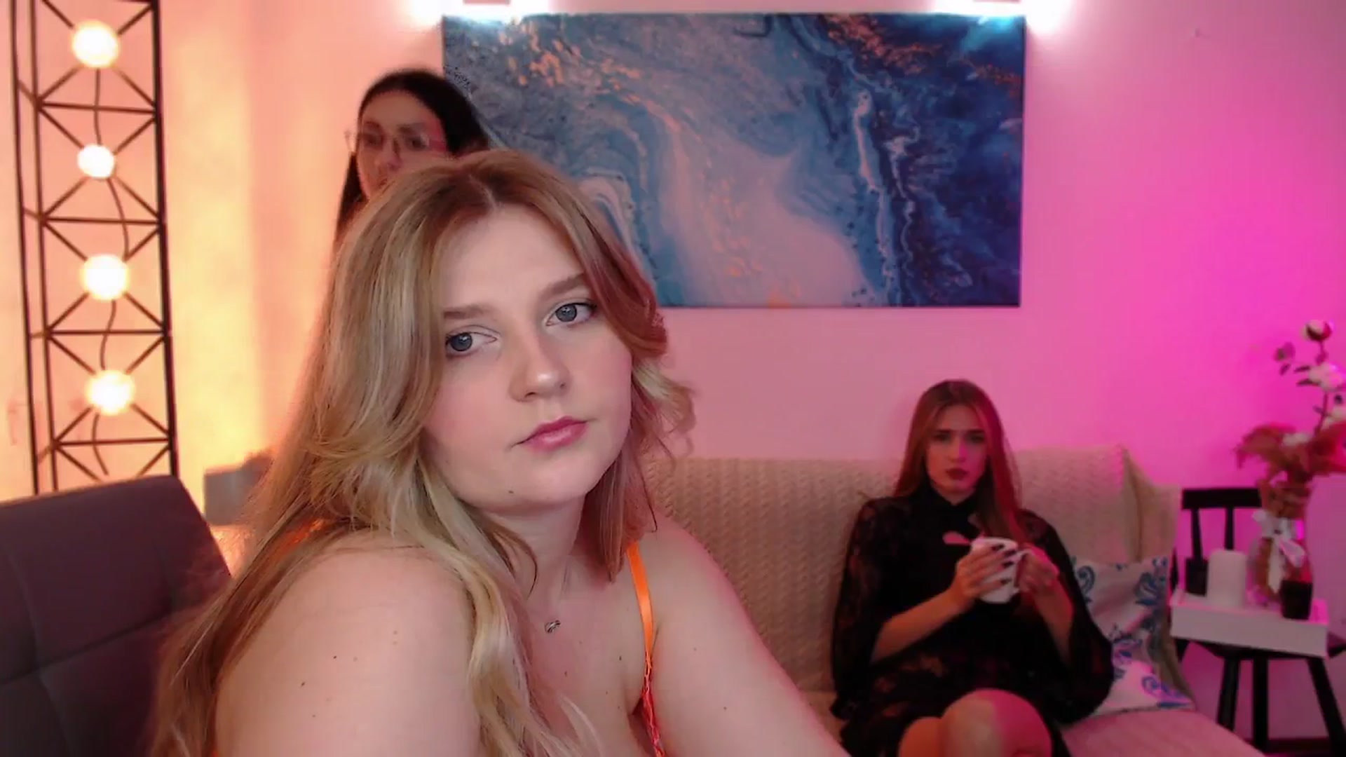 Gallery image thumbnail from Bless_Ass's myfreecams stream on, 11/07/2025, 11:35 image 17 of 20