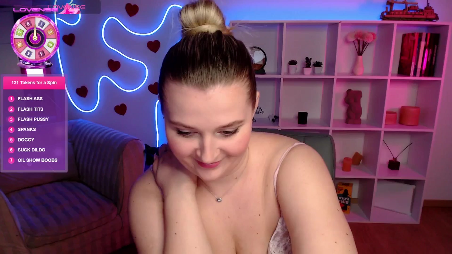 Gallery image thumbnail from Bless_Ass's myfreecams stream on, 11/09/2025, 11:50 image 17 of 20
