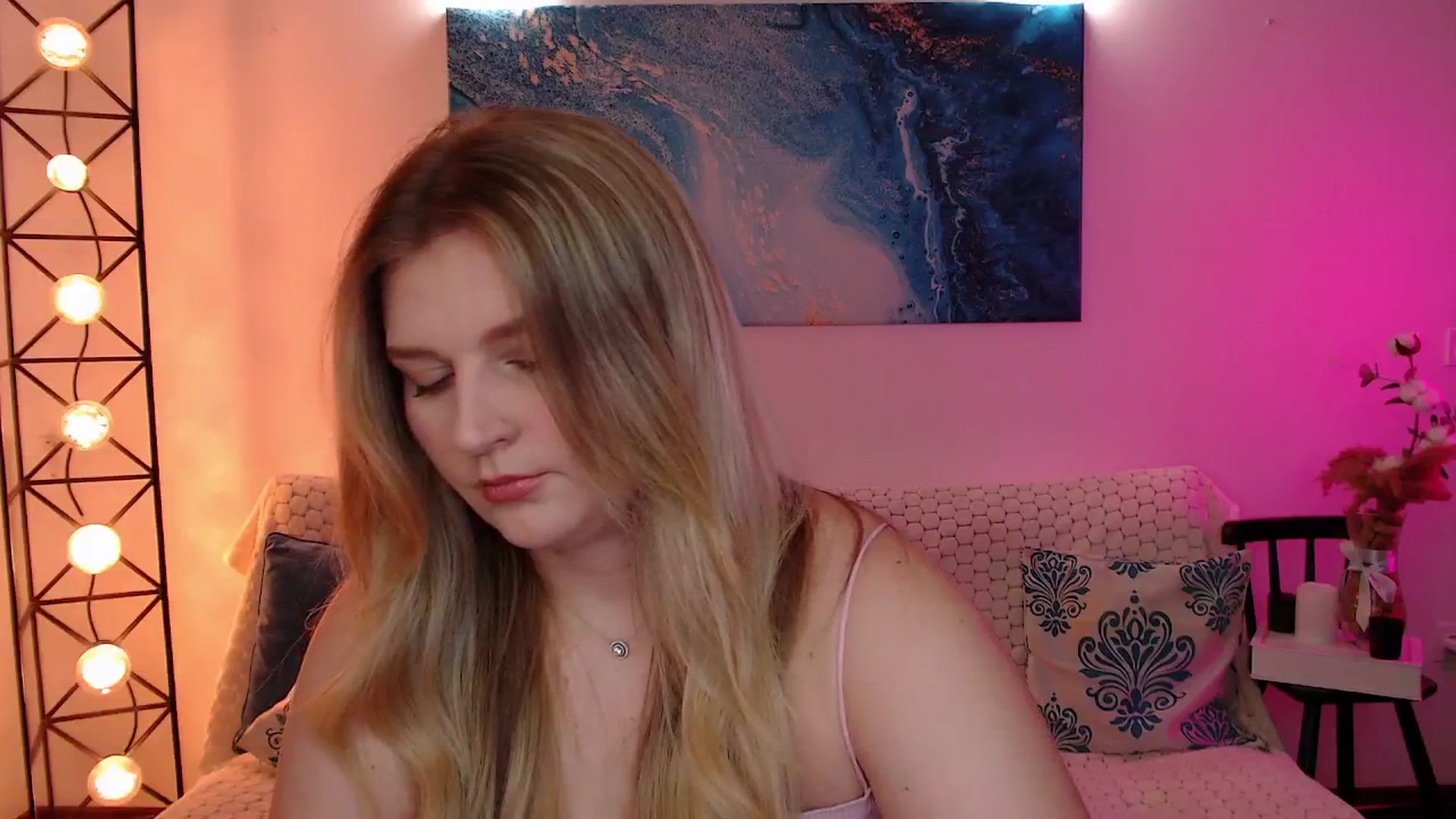 Gallery image thumbnail from Bless_Ass's myfreecams stream on, 11/21/2025, 11:04 image 12 of 20