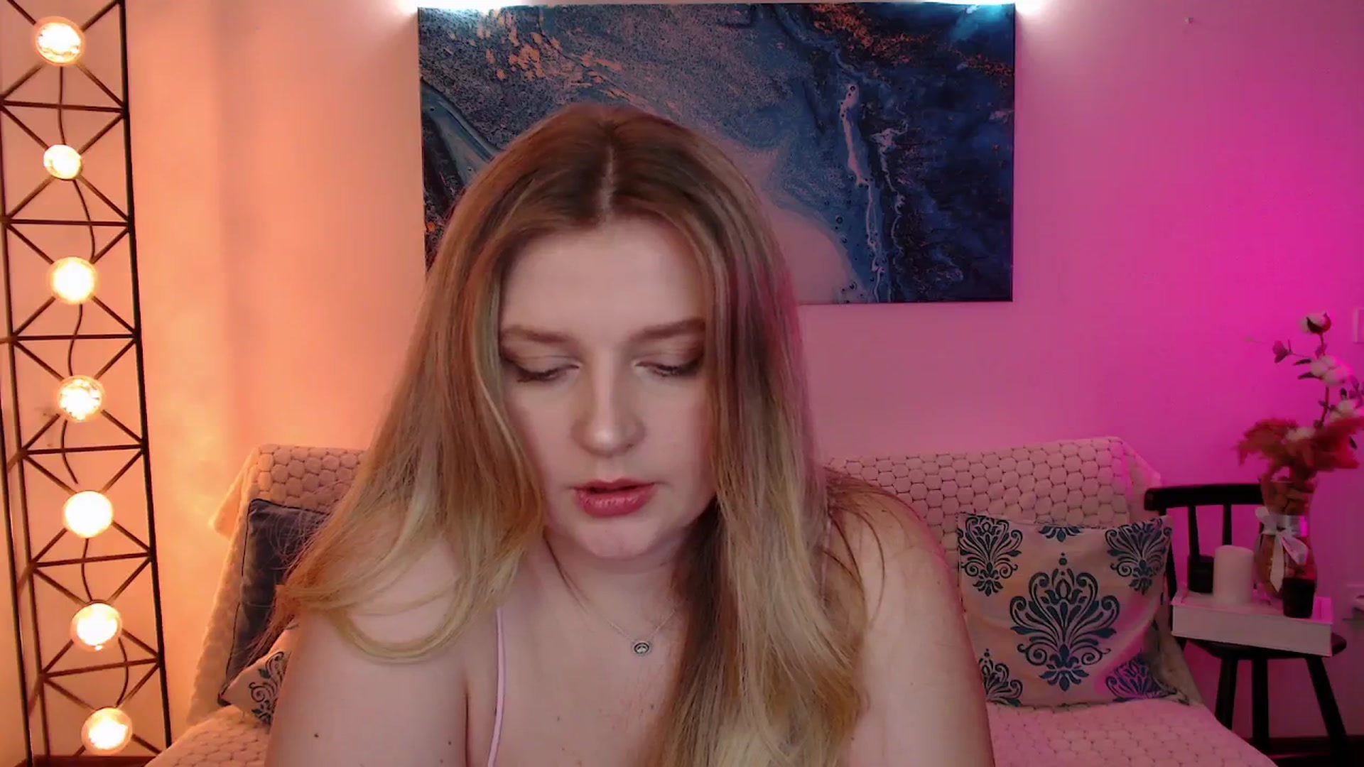 Gallery image thumbnail from Bless_Ass's myfreecams stream on, 11/21/2025, 12:48 image 17 of 20