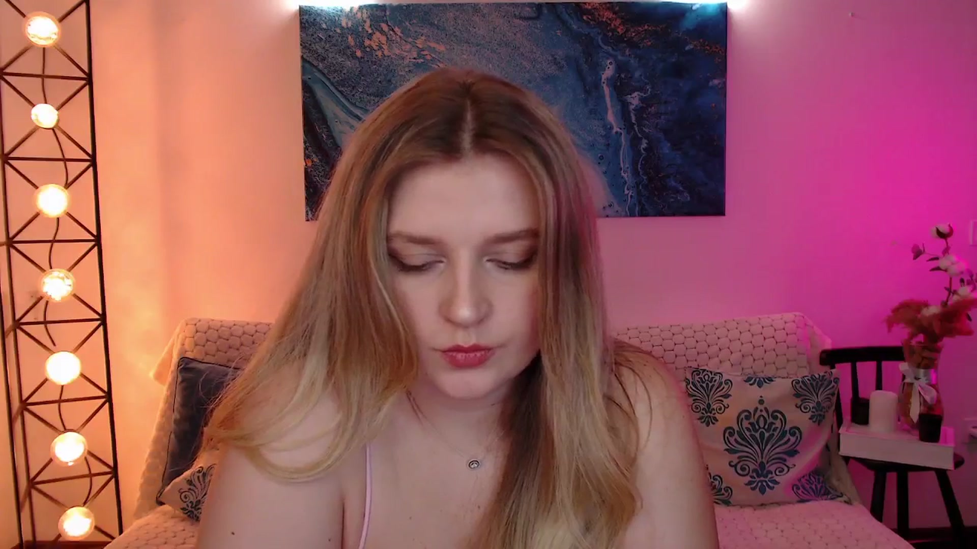 Gallery image thumbnail from Bless_Ass's myfreecams stream on, 11/21/2025, 12:48 image 18 of 20
