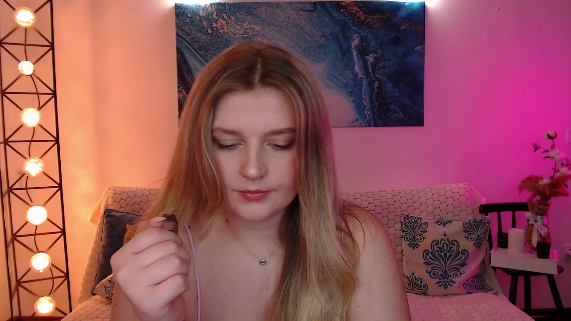 Gallery image thumbnail from Bless_Ass's myfreecams stream on, 11/21/2025, 12:48 image 15 of 20