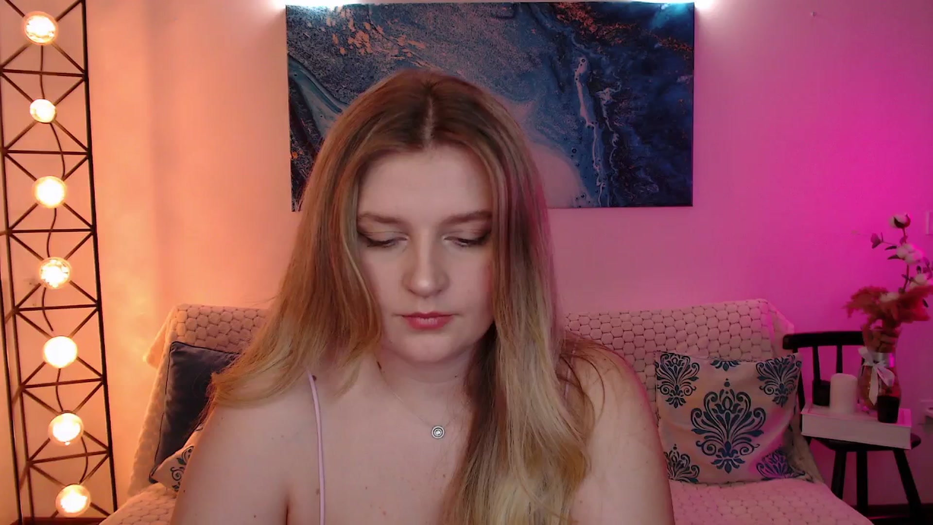 Gallery image thumbnail from Bless_Ass's myfreecams stream on, 11/21/2025, 12:48 image 16 of 20