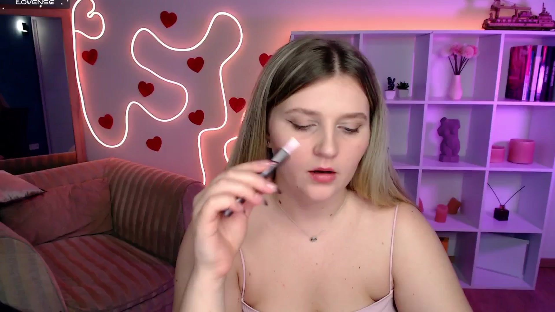 Gallery image thumbnail from Bless_Ass's myfreecams stream on, 11/23/2025, 18:48 image 17 of 20