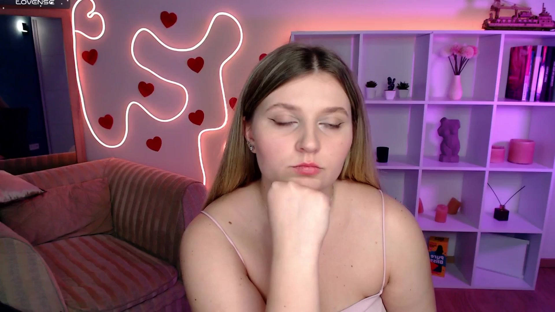 Gallery image thumbnail from Bless_Ass's myfreecams stream on, 11/23/2025, 18:48 image 19 of 20