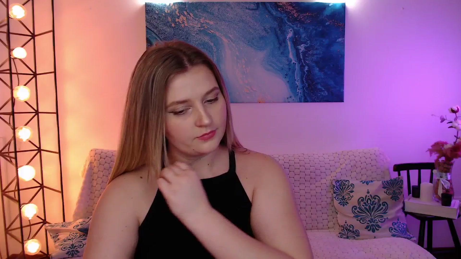 Gallery image thumbnail from Bless_Ass's myfreecams stream on, 11/30/2025, 17:19 image 9 of 20