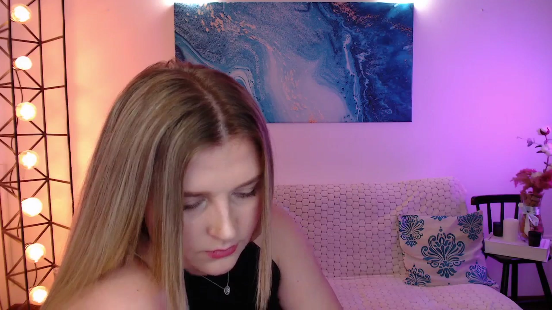 Gallery image thumbnail from Bless_Ass's myfreecams stream on, 11/30/2025, 17:19 image 13 of 20